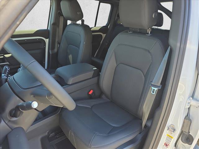 New 2026 Land Rover Defender 110 X-Dynamic SE AWD/4WD image 15