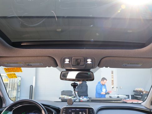 Used 2020 Hyundai Santa Fe SEL w/ Convenience + Premium Package image 31