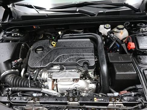 Used 2025 Chevrolet Malibu LT FWD image 30