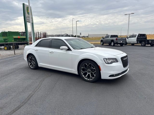 Used 2017 Chrysler 300 S w/ 300S Premium Group 2 RWD image 3