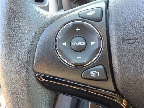 Used 2022 Honda HR-V EX image 30