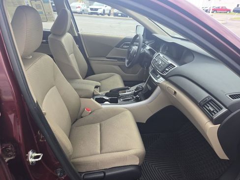 Used 2015 Honda Accord LX image 30