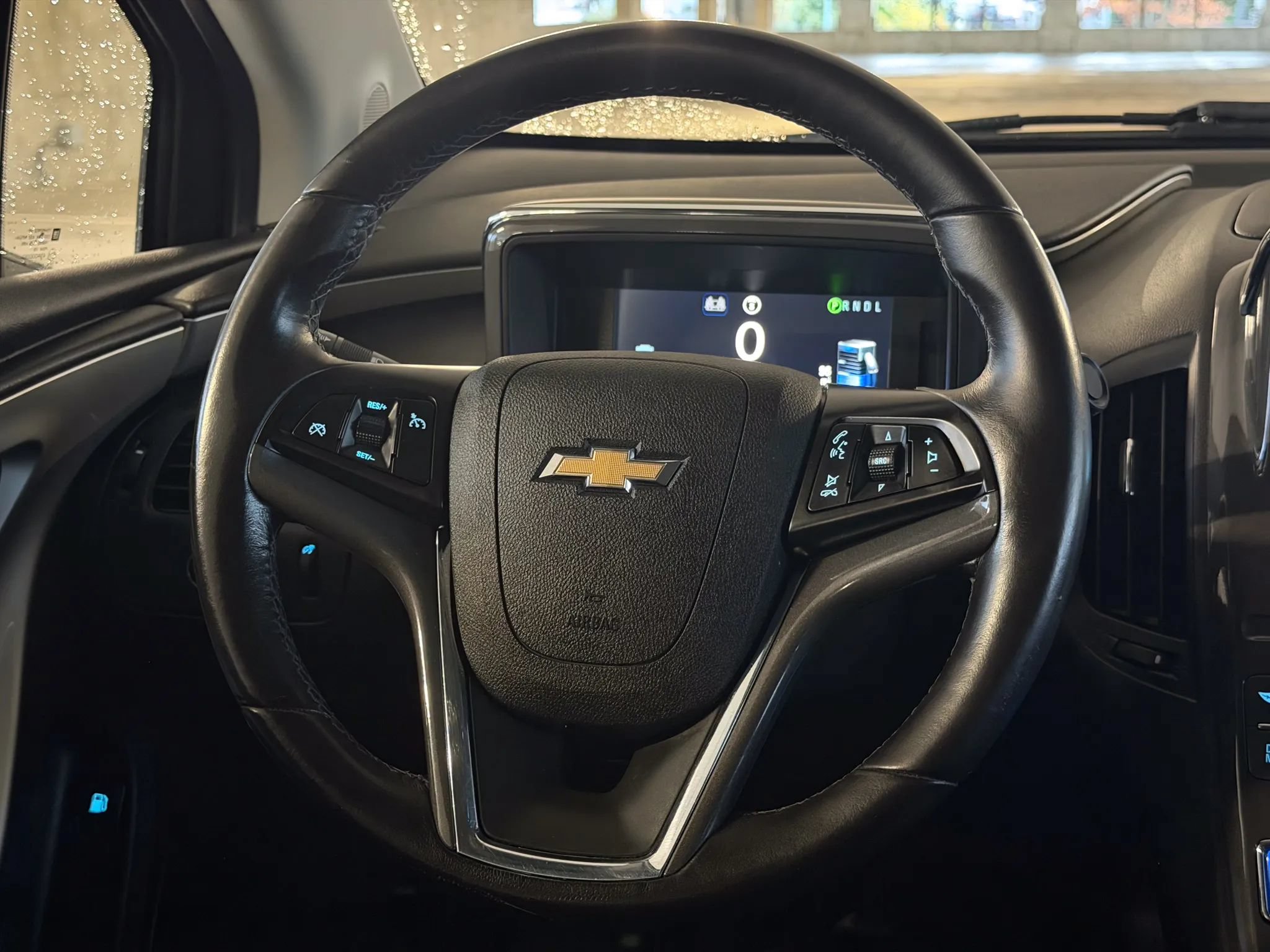 Used 2015 Chevrolet Volt FWD image 29