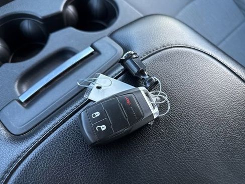 Used 2024 RAM 3500 Big Horn image 35