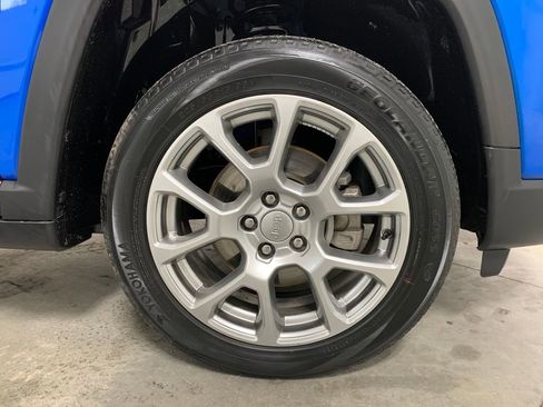 Used 2022 Jeep Compass Latitude image 28