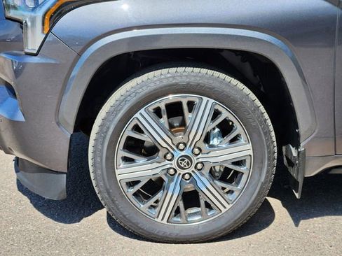 Used 2024 Toyota Sequoia Capstone AWD/4WD image 10