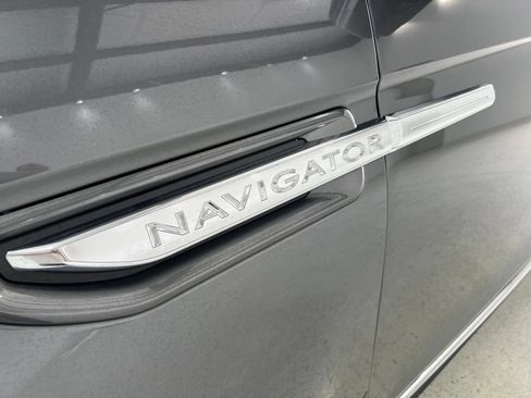 Used 2021 Lincoln Navigator L Reserve RWD image 29