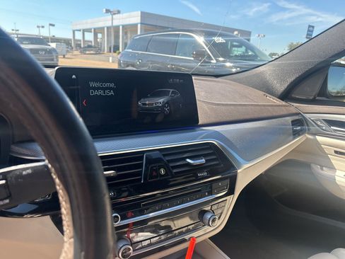 Used 2018 BMW 640i Gran Turismo xDrive image 24