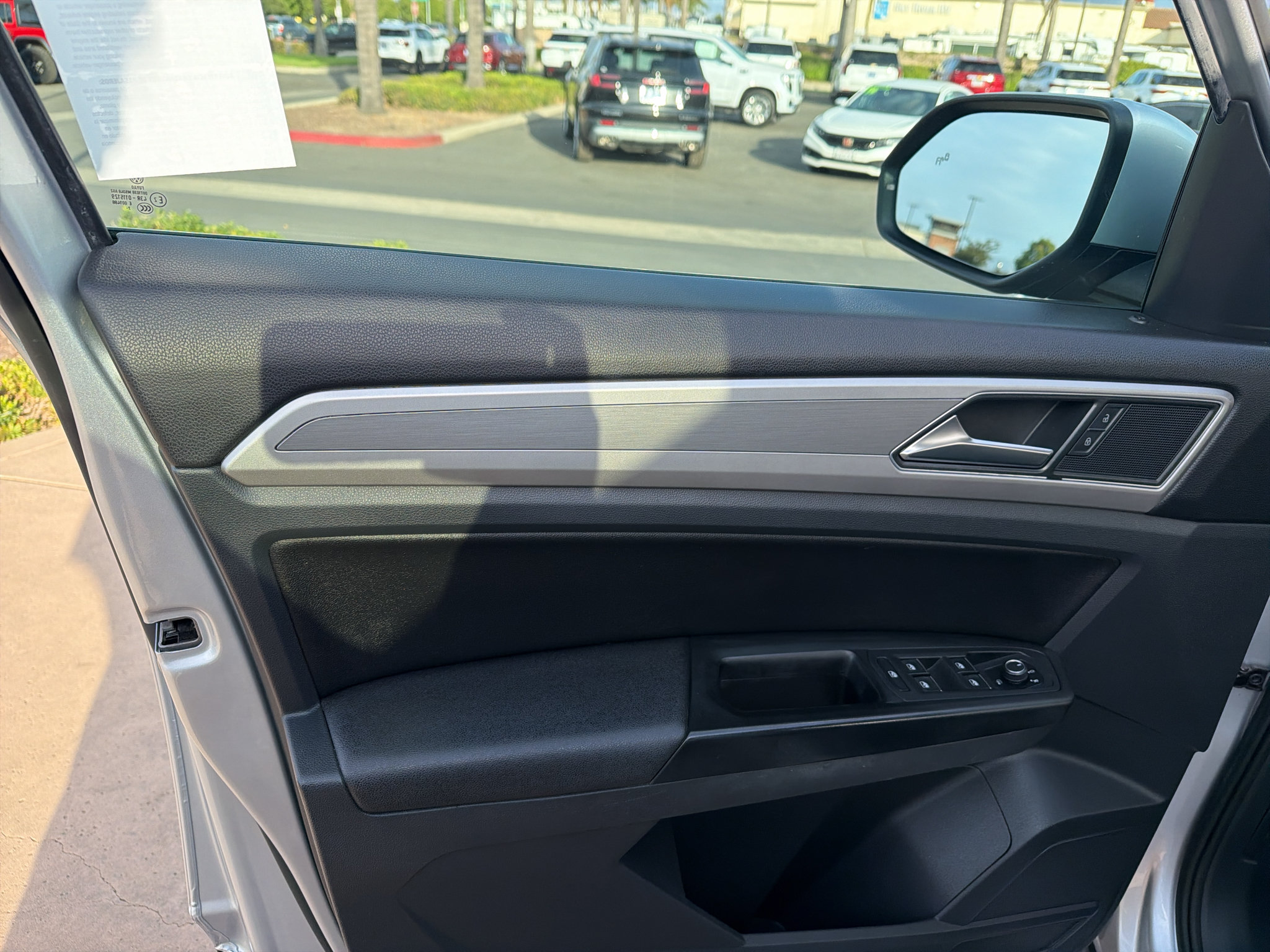 Used 2018 Volkswagen Atlas SE AWD/4WD image 11