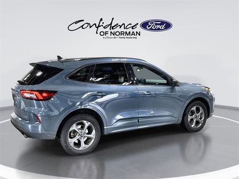 Used 2023 Ford Escape ST-Line image 9