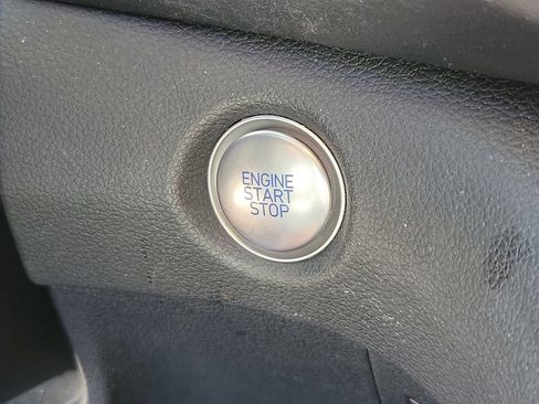 Used 2023 Hyundai Santa Fe SEL FWD image 29