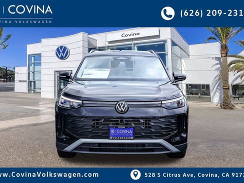 New 2026 Volkswagen Tiguan SE image 2