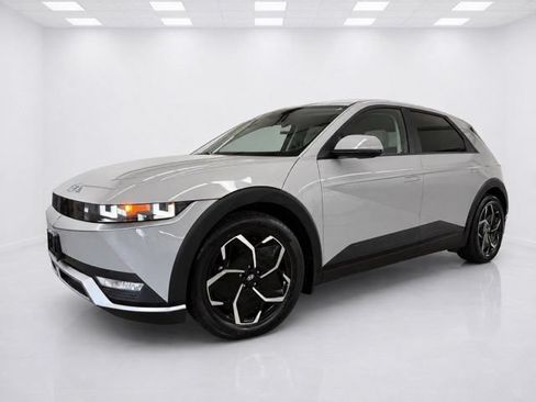 Used 2023 Hyundai Ioniq 5 SEL AWD/4WD image 4