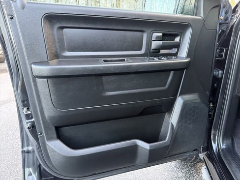 Used 2019 RAM 1500 Express w/ Express Value Package image 11