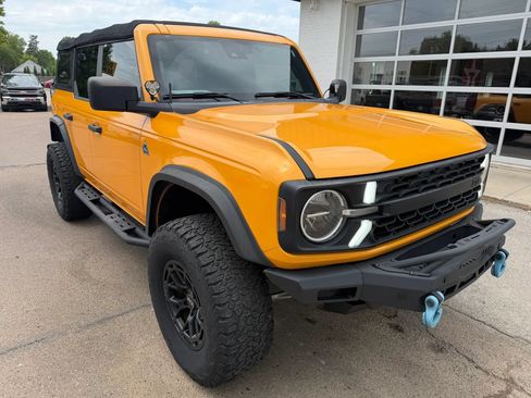 Used 2022 Ford Bronco Black Diamond AWD/4WD image 2