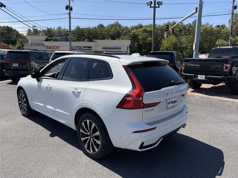 Used 2024 Volvo XC60 B5 Plus w/ Protection Package Premier AWD/4WD image 3