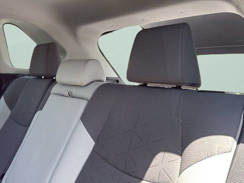 Used 2020 Toyota RAV4 XLE w/ Convenience Package FWD image 11