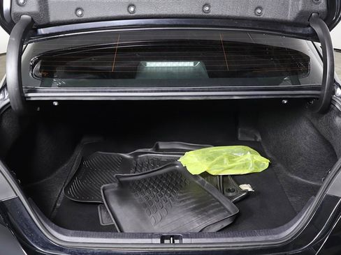 Used 2024 Toyota Camry SE image 14