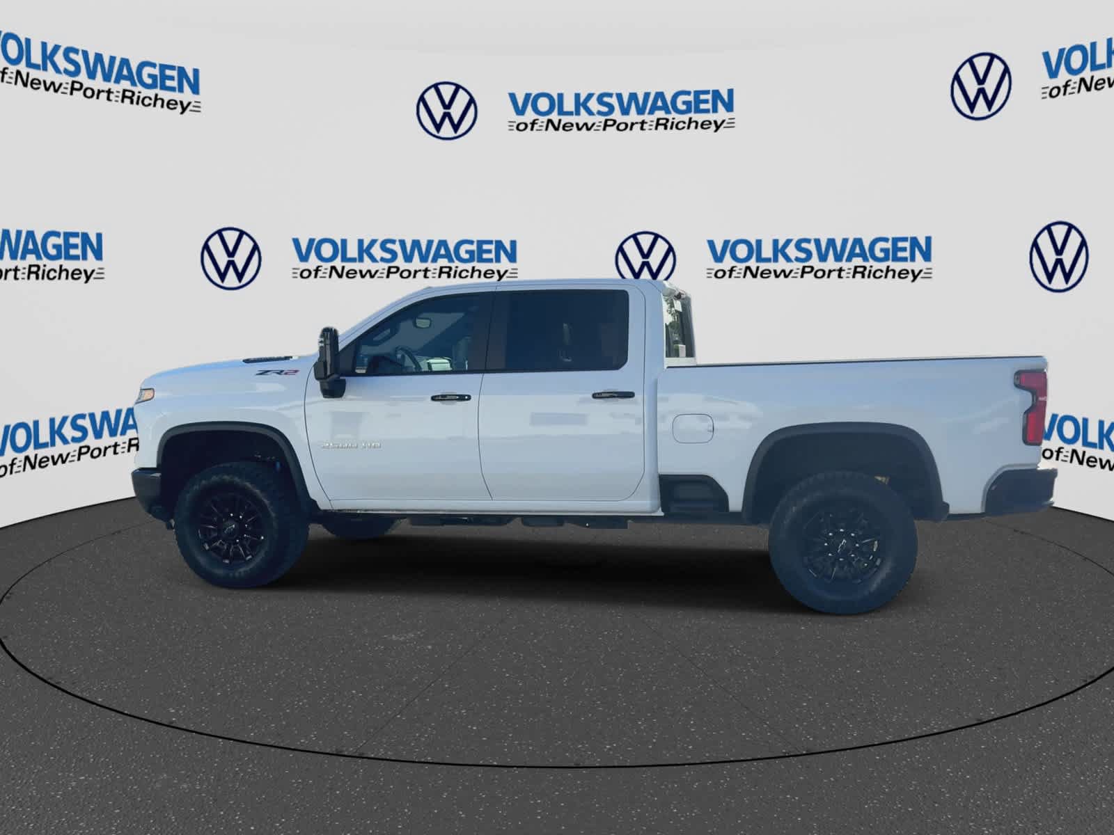 Used 2026 Chevrolet Silverado 2500 ZR2 AWD/4WD image 5