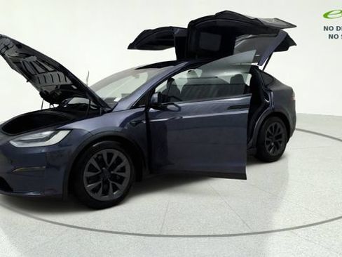Used 2022 Tesla Model X AWD/4WD image 16