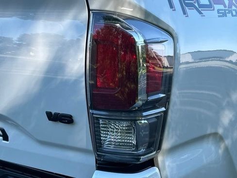 Certified 2023 Toyota Tacoma TRD Sport AWD/4WD image 7