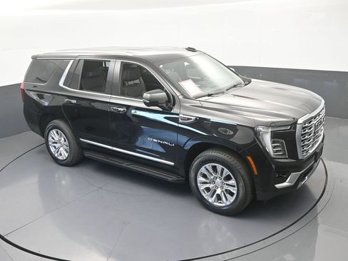 Used 2025 GMC Yukon Denali AWD/4WD image 60