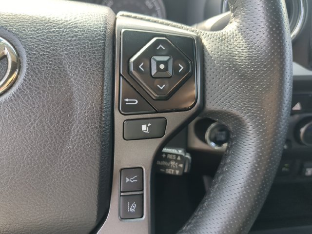 Used 2022 Toyota Tacoma TRD Sport w/ TRD Premium Sport Package AWD/4WD image 34