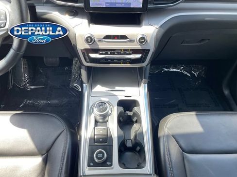 Used 2023 Ford Explorer XLT w/ Equipment Group 202A AWD/4WD image 14