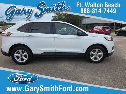 Used 2024 Ford Edge SE image 1