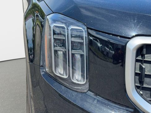 Used 2023 Kia Telluride EX AWD/4WD image 7