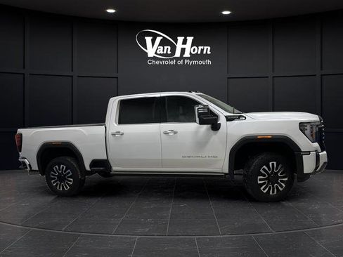 Used 2024 GMC Sierra 2500 Denali Ultimate w/ Snow Plow Prep/Camper Package image 2