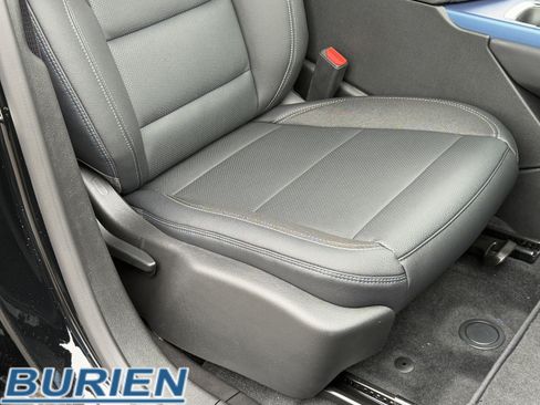 New 2026 Chevrolet Equinox EV LT image 22