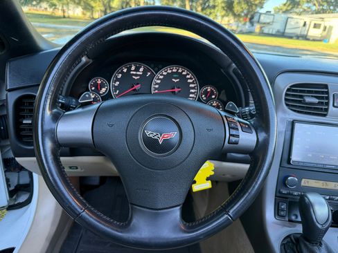 Used 2007 Chevrolet Corvette Convertible w/ Preferred Equipment Group image 38