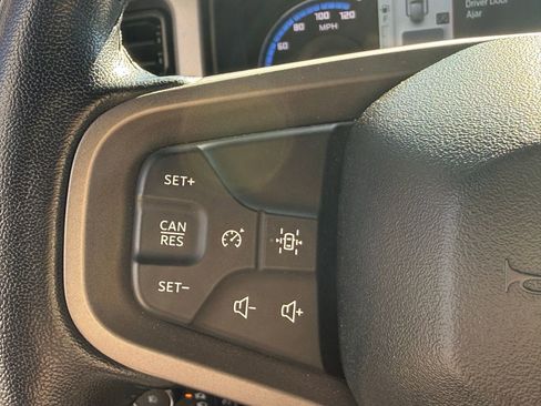 Used 2023 Ford Bronco Outer Banks w/ Sasquatch Package image 32