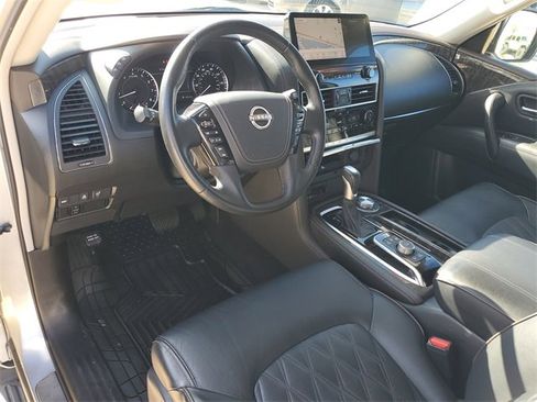 Used 2023 Nissan Armada Platinum w/ Captain's Chairs Package image 4