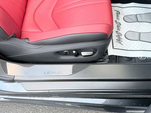 Used 2021 Lexus LC 500 Convertible image 14