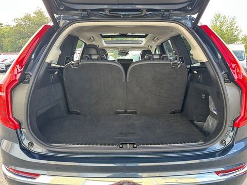 Used 2025 Volvo XC90 B6 Plus image 15