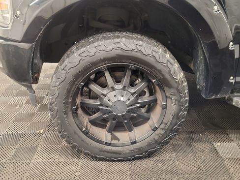Used 2018 Ford F150 XLT w/ Equipment Group 302A Luxury AWD/4WD image 18