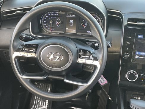 Used 2023 Hyundai Santa Cruz SE image 14