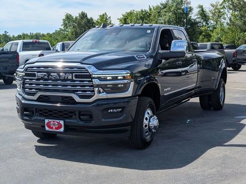 New 2026 RAM 3500 Limited AWD/4WD image 4