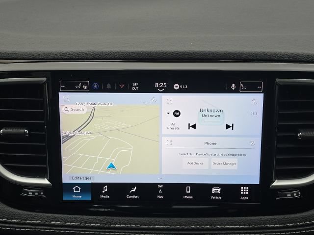 Used 2024 Chrysler Pacifica Limited FWD image 33