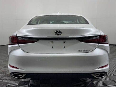 Used 2019 Lexus ES 350 image 9