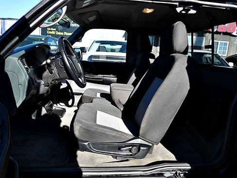 Used 2011 Ford Ranger XLT image 8