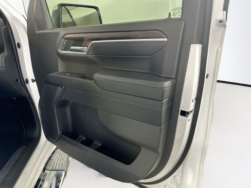Used 2022 GMC Sierra 1500 SLT w/ X31 Off-Road Package AWD/4WD image 30