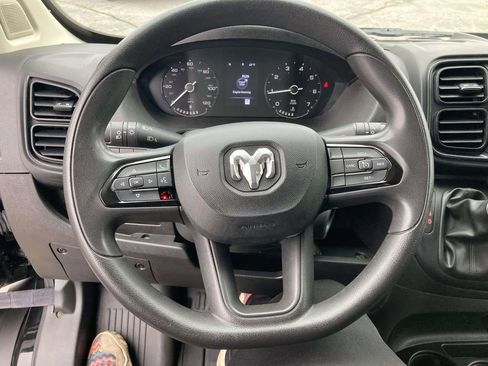Used 2023 RAM ProMaster 2500 FWD image 31