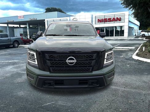 Used 2024 Nissan Titan SV w/ SV Bronze Edition Package image 10
