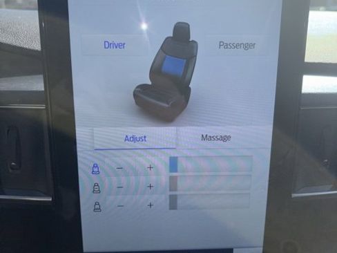 Used 2020 Ford Explorer ST w/ ST Street Pack image 16