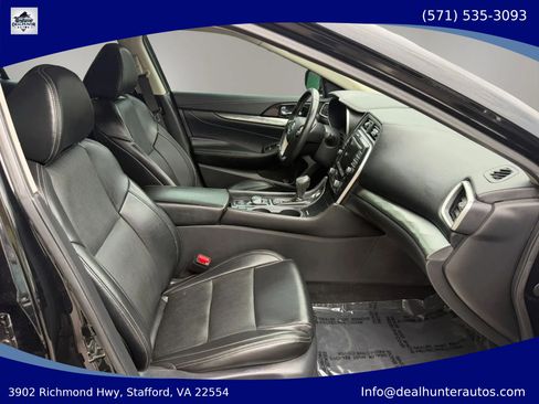 Used 2021 Nissan Maxima 3.5 SV w/ Floor Mat Group FWD image 11