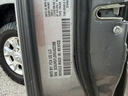 Used 2024 RAM 2500 Laramie w/ Safety Group image 8