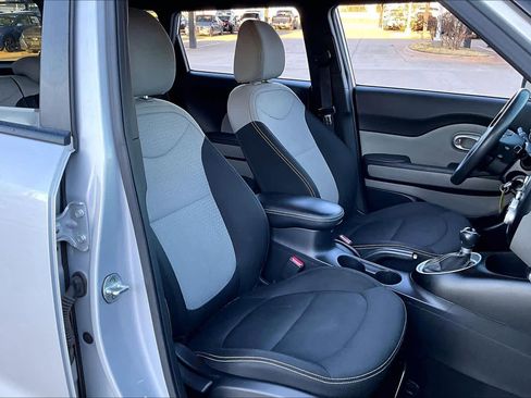 Used 2016 Kia Soul + w/ Eco Package image 9